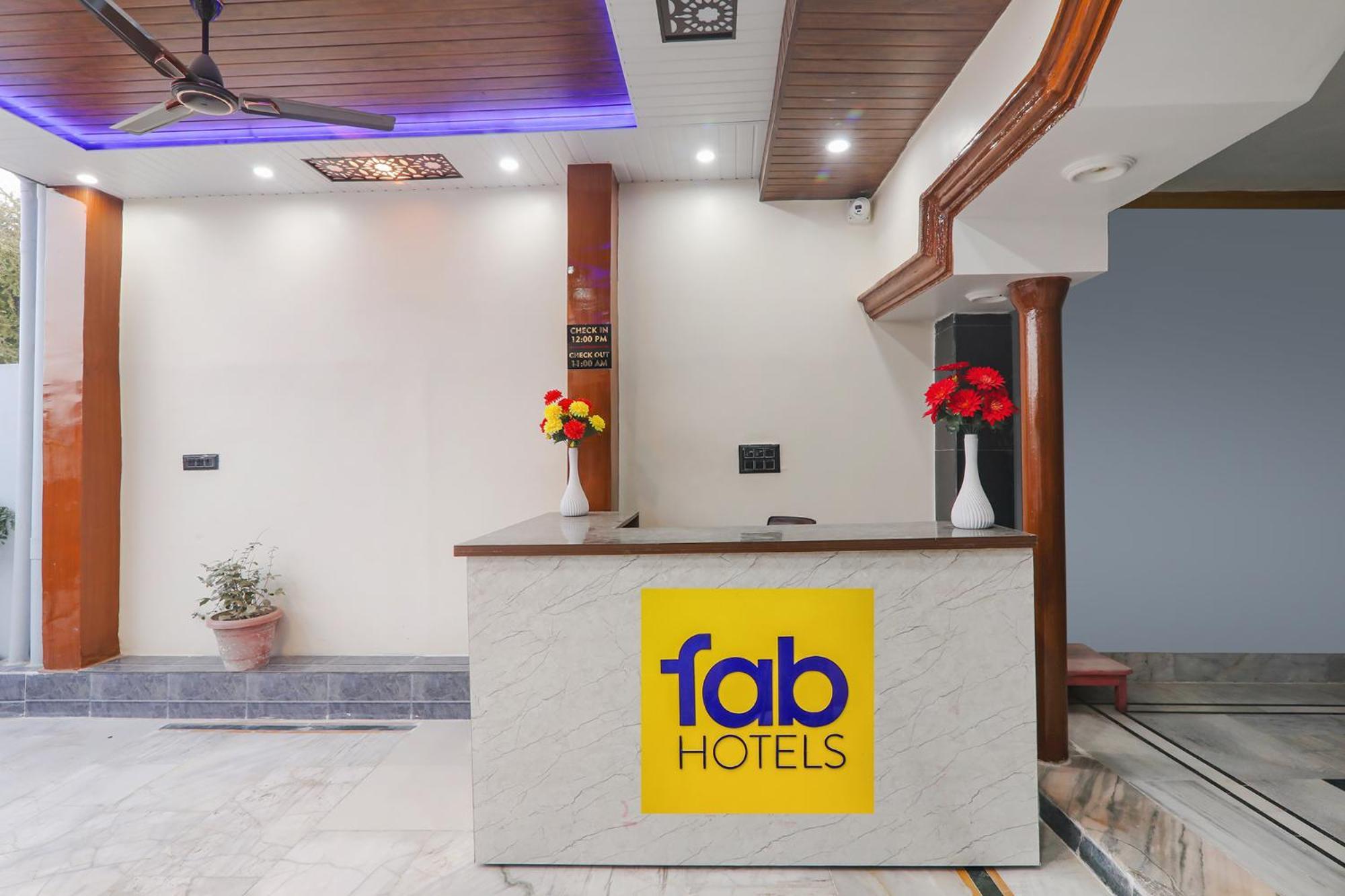 Fabexpress Awadh Inn - 400M From Shri Ram Janam Bhumi Ayodhya Extérieur photo