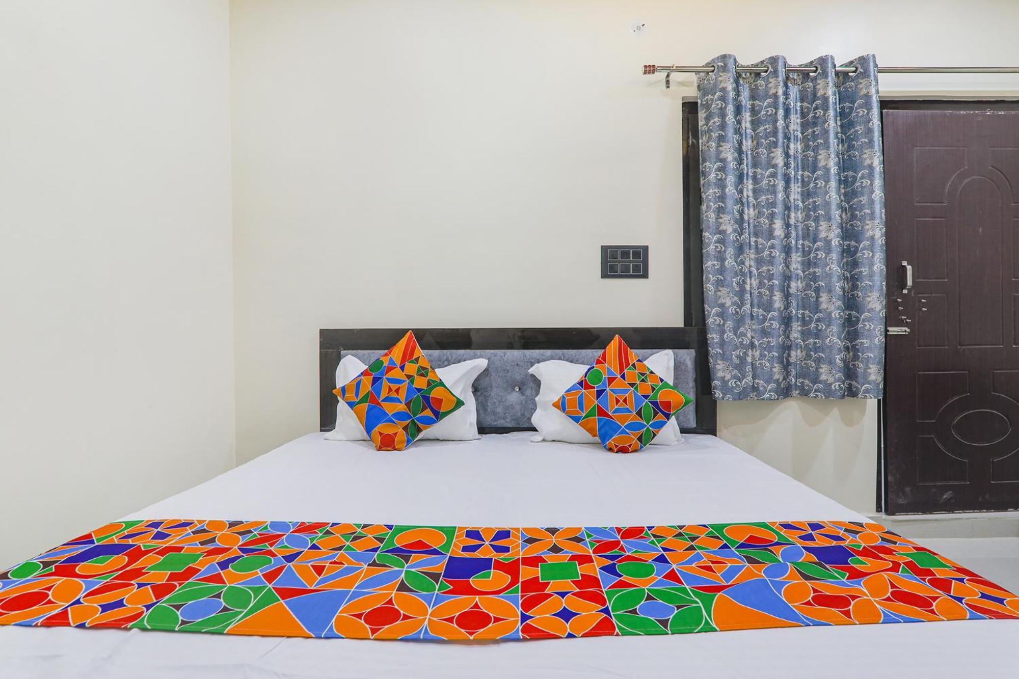 Fabexpress Awadh Inn - 400M From Shri Ram Janam Bhumi Ayodhya Extérieur photo